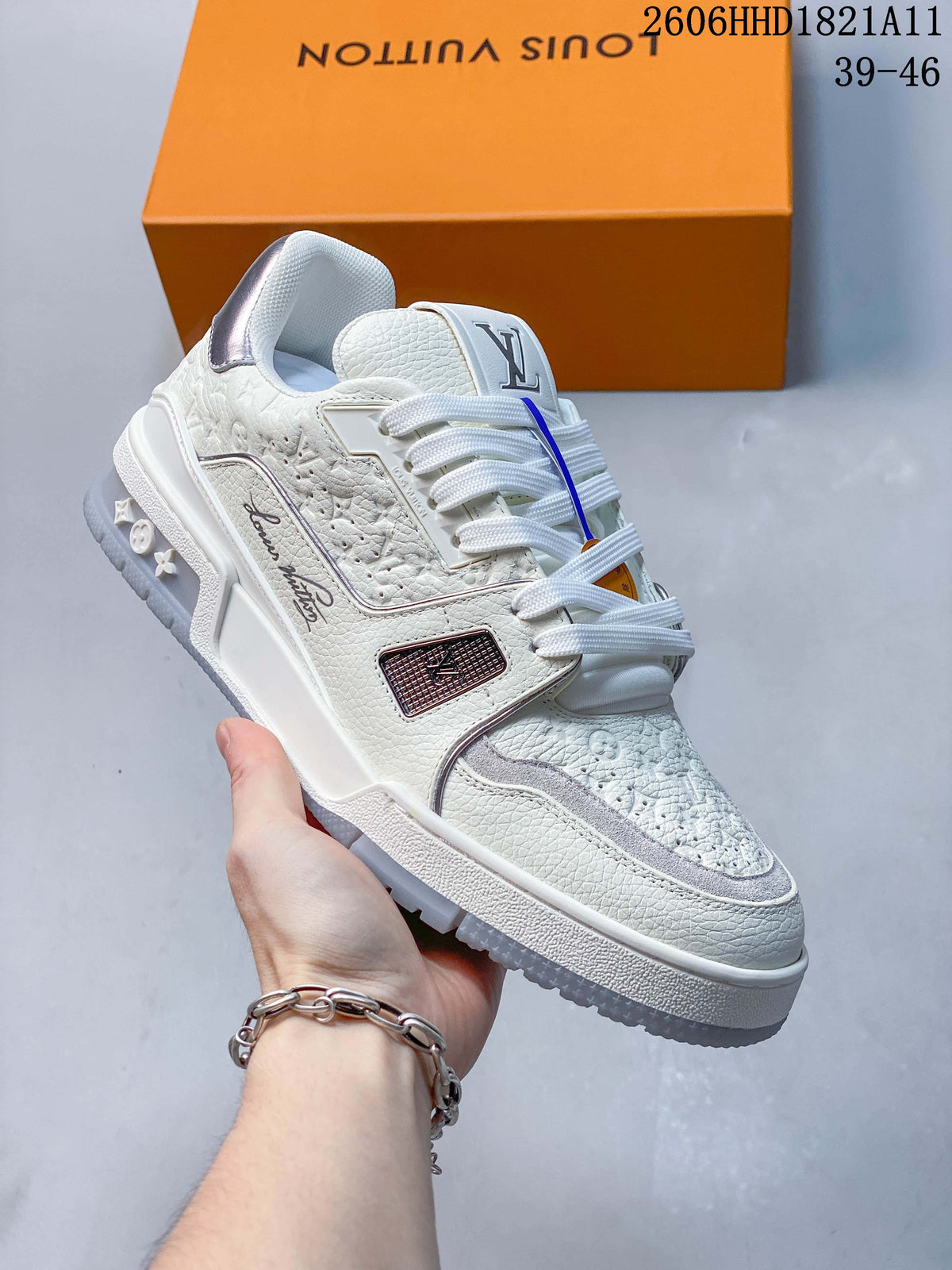 Louis Vuitton Trainer Low-Top Sneakers, White, 2606HHD1821A11