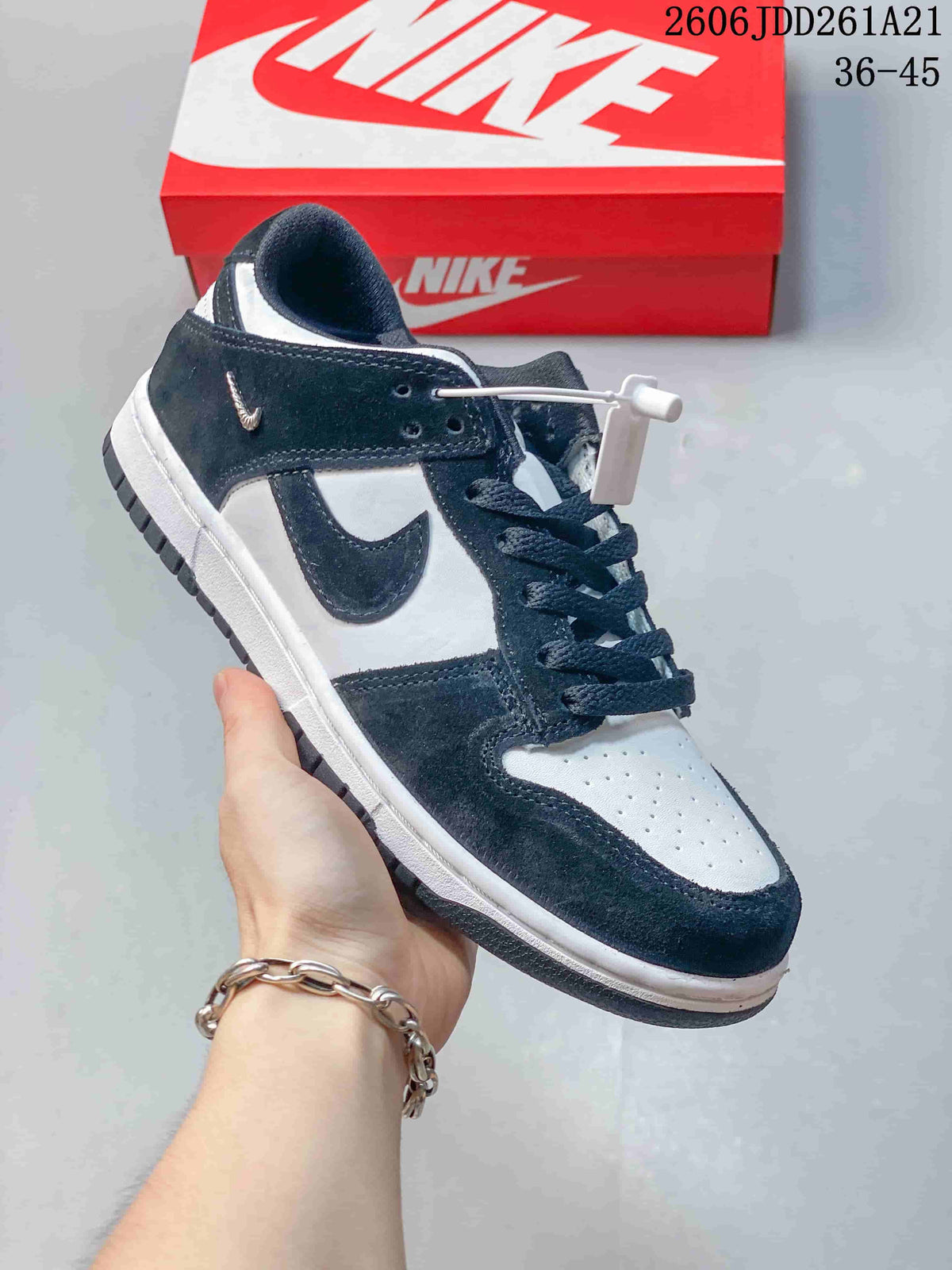 Nike Dunk Low Sneakers in Navy and White