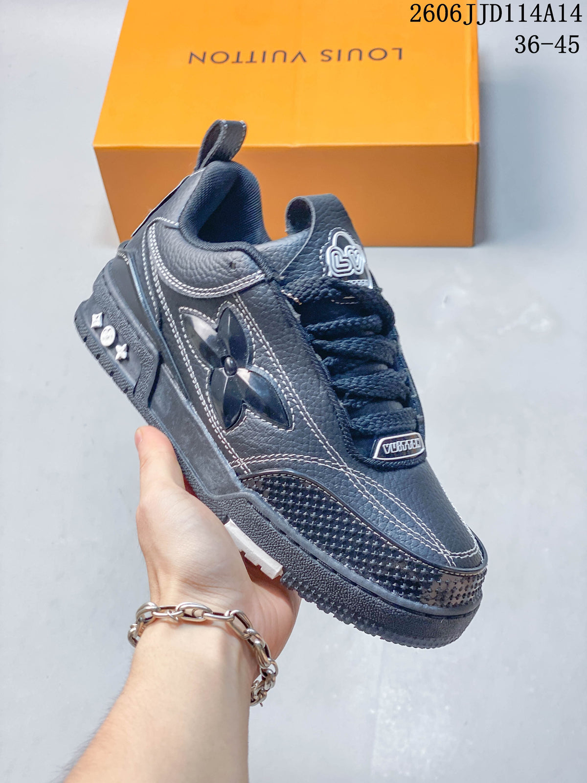 Louis Vuitton Trainer Low-Top Sneakers in Charcoal