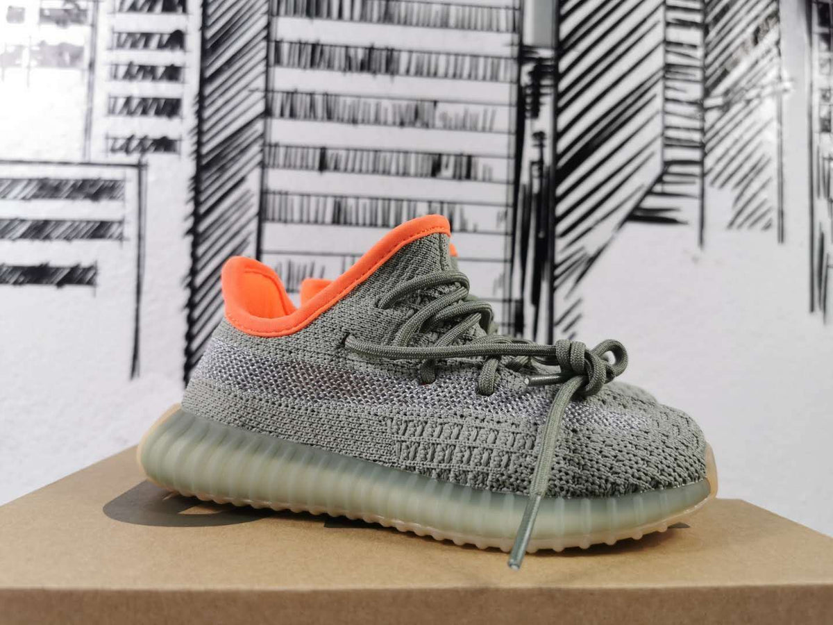 Yeezy 350 V2 Kids Sneakers in Grey and Orange