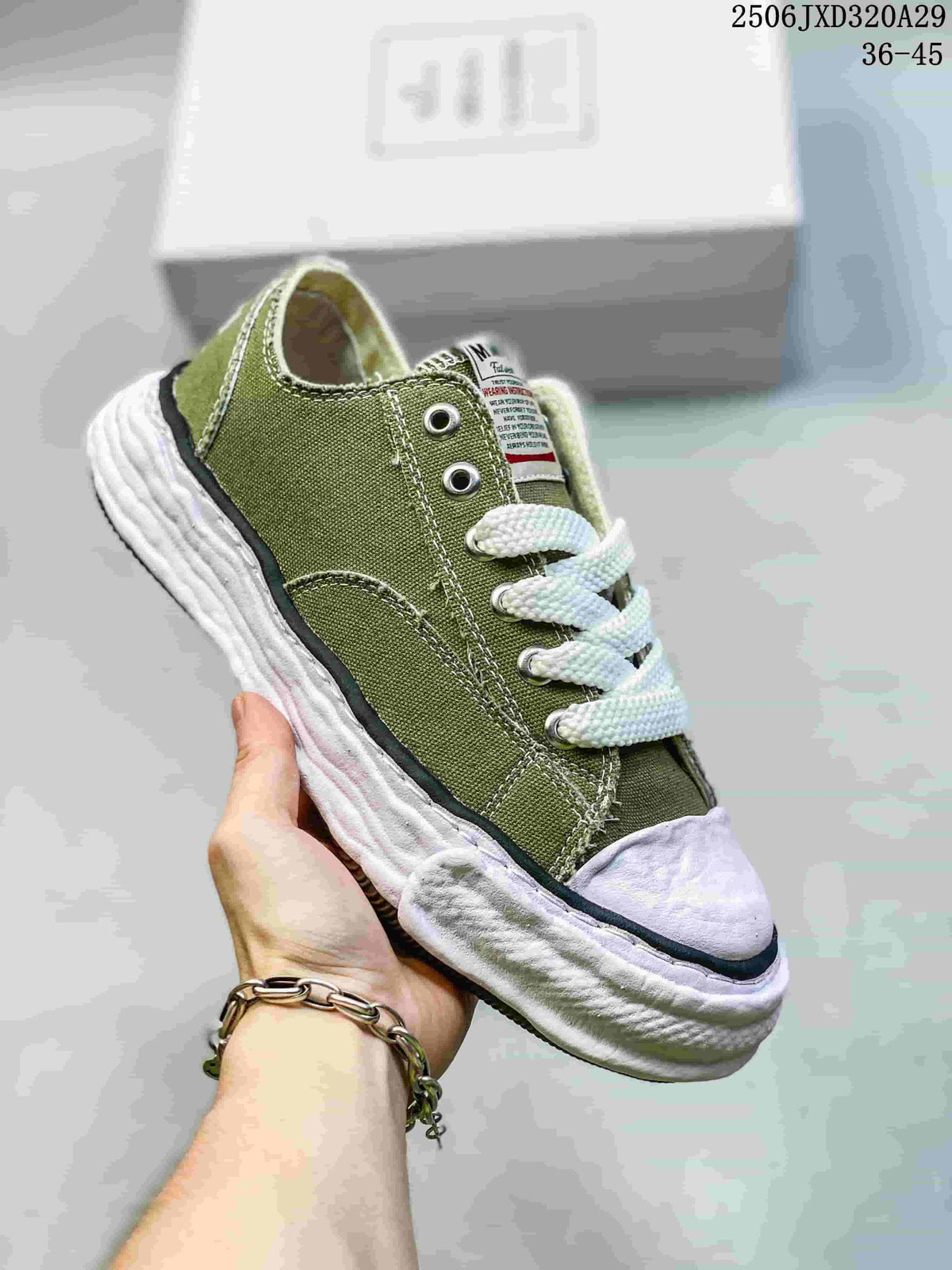 Maison MIHARA YASUHIRO Blakey Low-Top Sneakers, Olive
