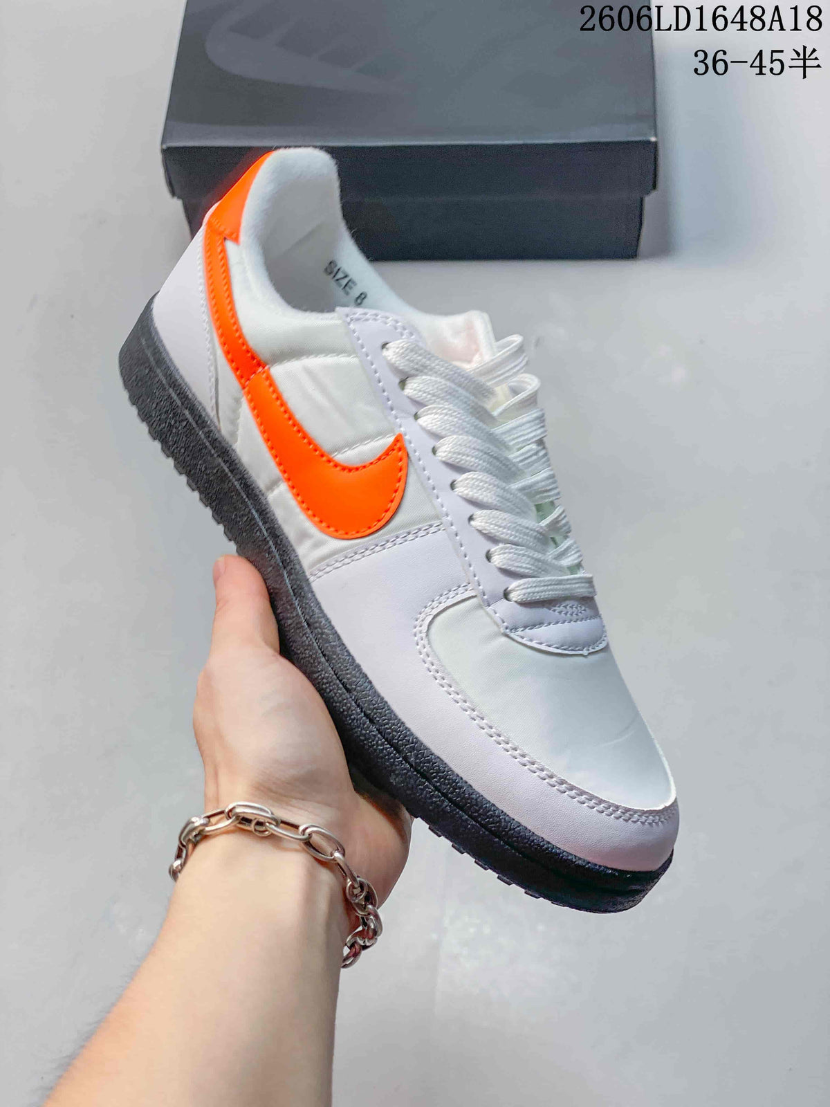 Nike Field General 82 SP Low-Top Sneakers White Orange