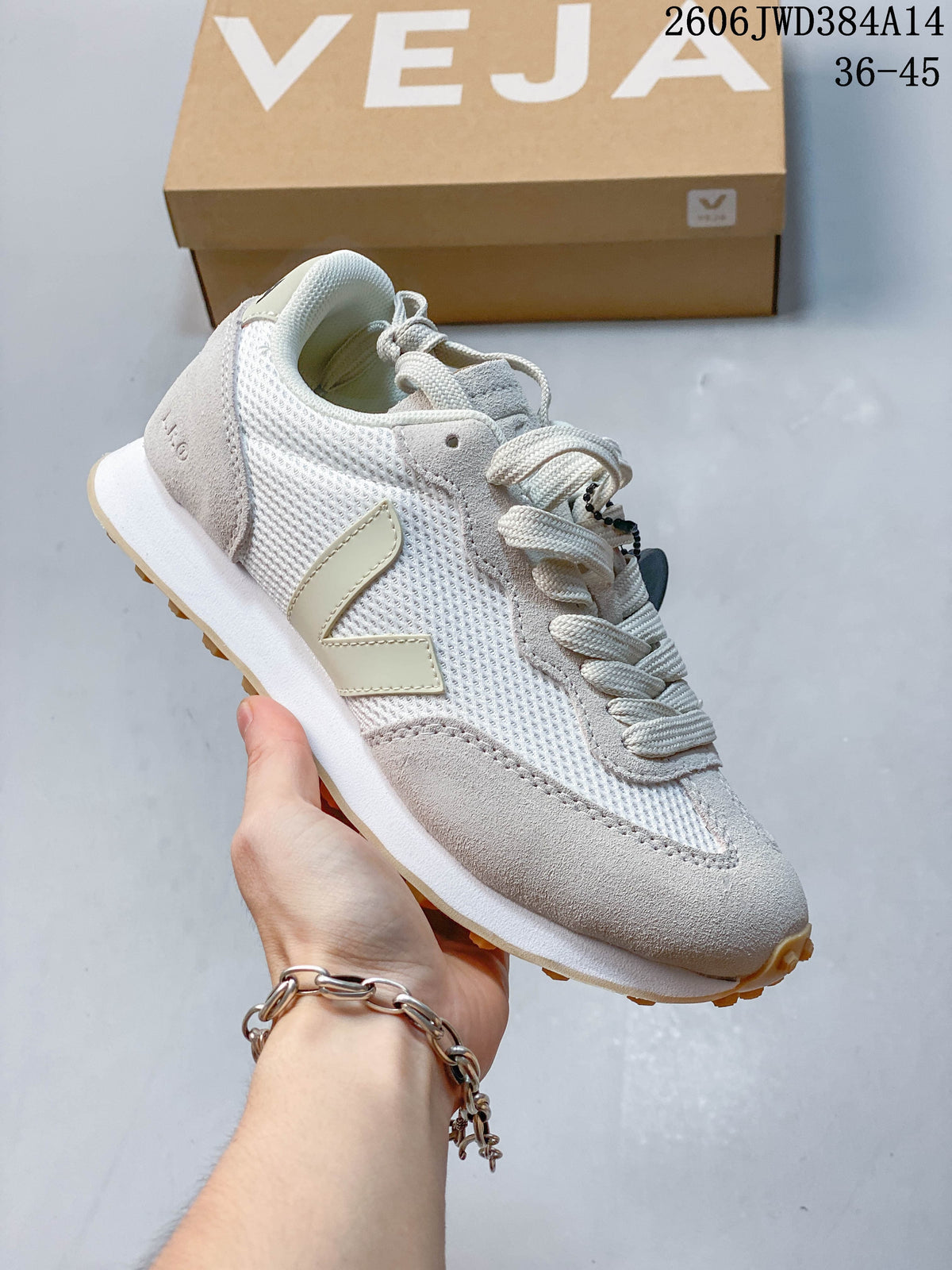 Veja Esplar Sneakers in White and Light Grey