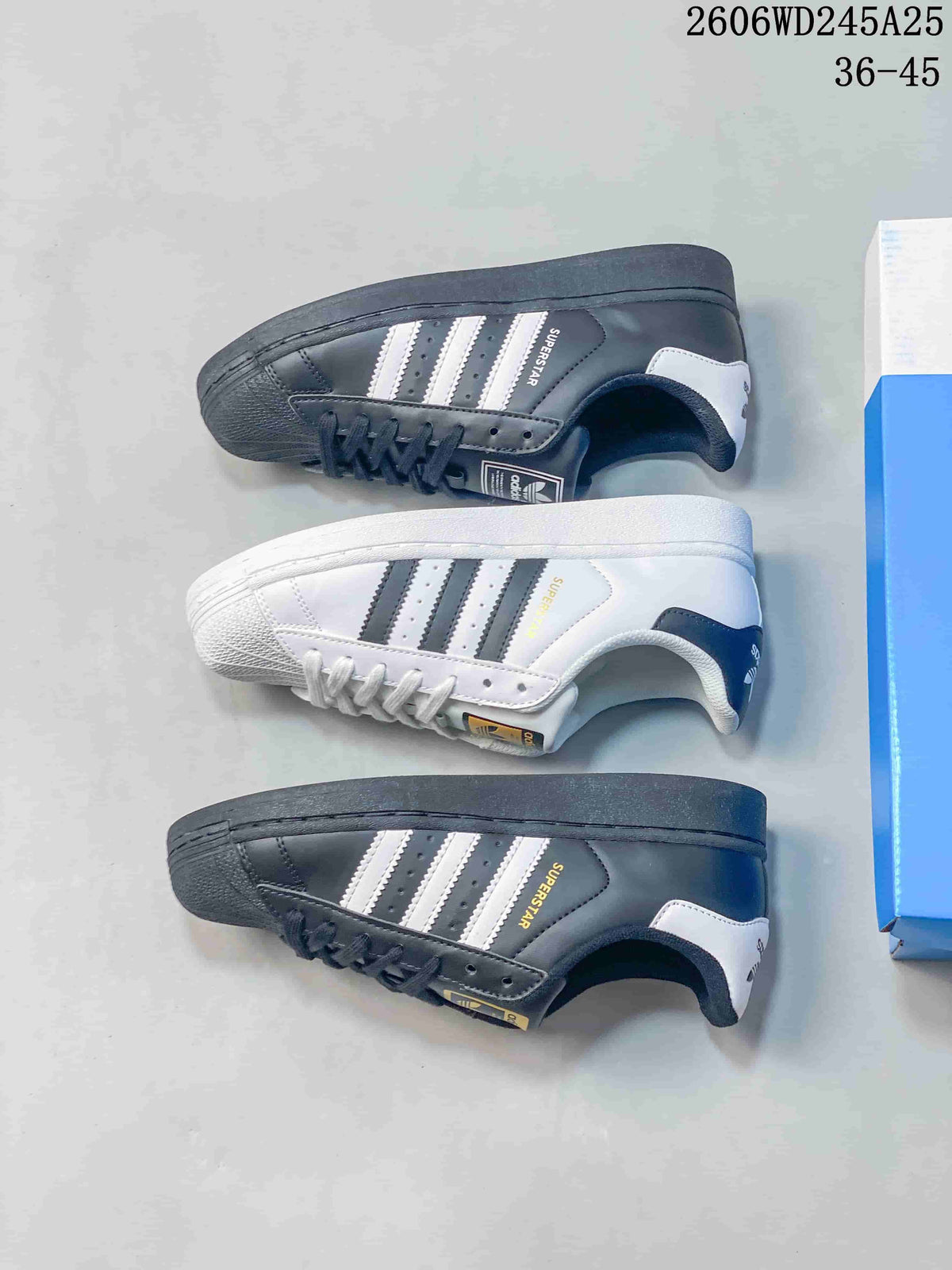adidas Originals Superstar Low-Top Sneakers