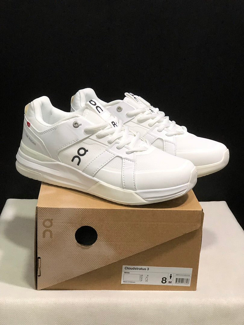 On The Roger Clubhouse Pro White Sneakers