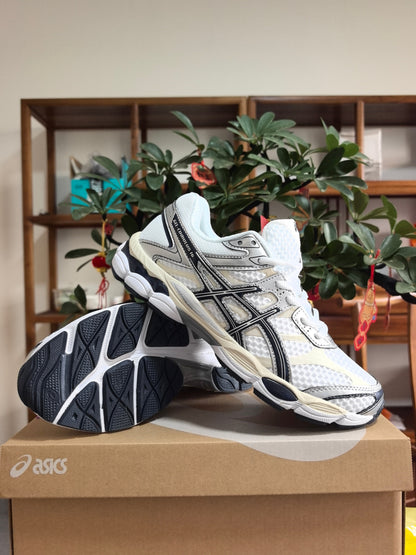 ASICS GEL-Cumulus 16 Sneakers White Midnight