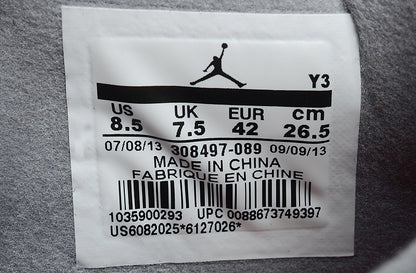 Size label showing US 8.5, UK 7.5, EUR 42 and CM 26.5.