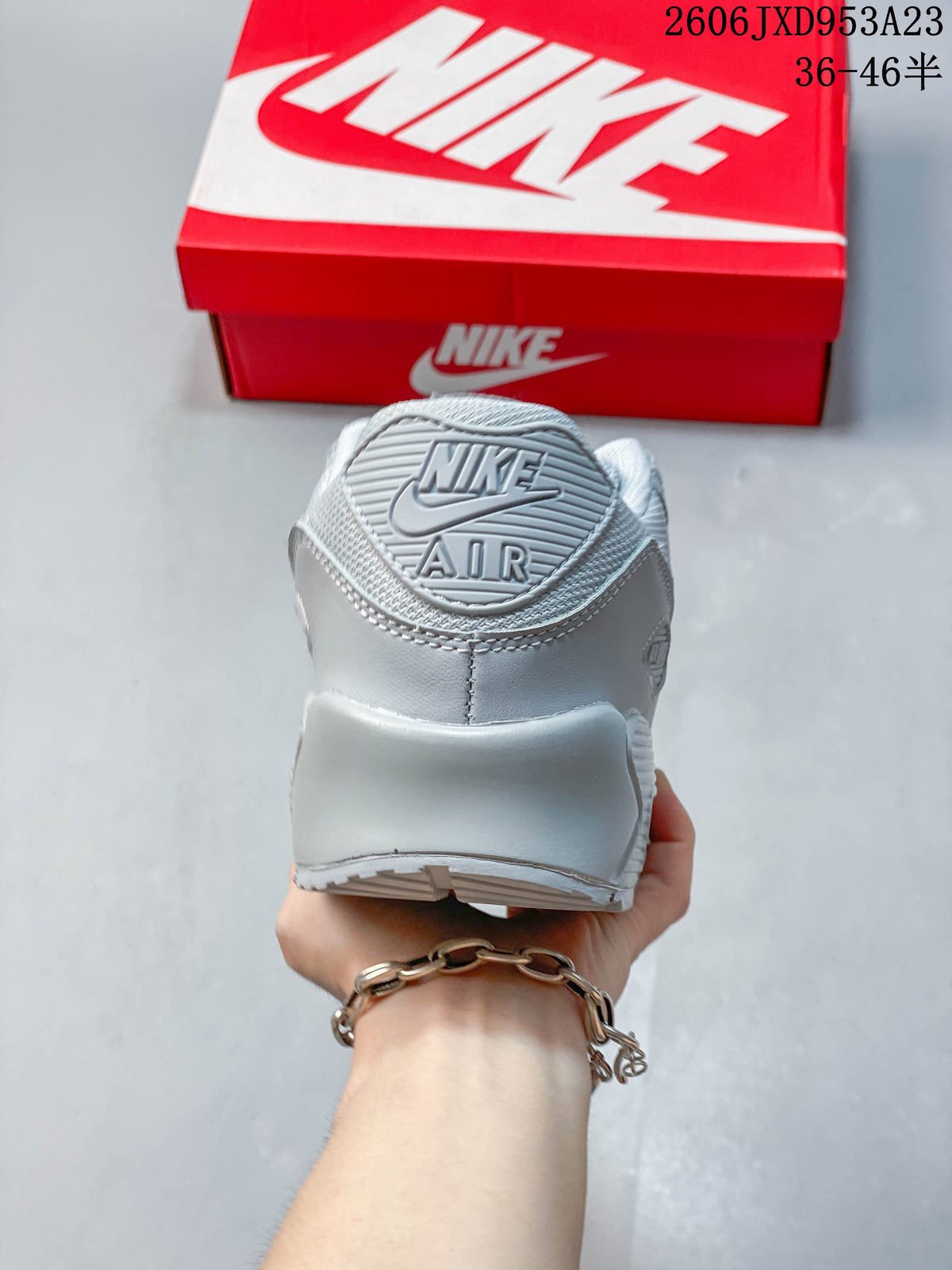 Nike Air Max 90 Low-Top Sneakers, Light Grey