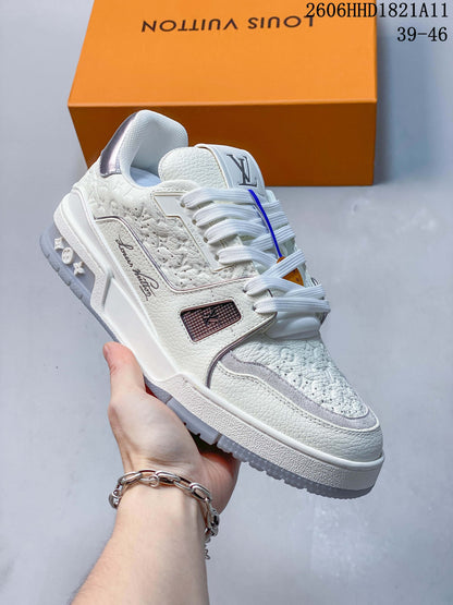 Louis Vuitton Trainer Low-Top Sneakers, White, 2606HHD1821A11