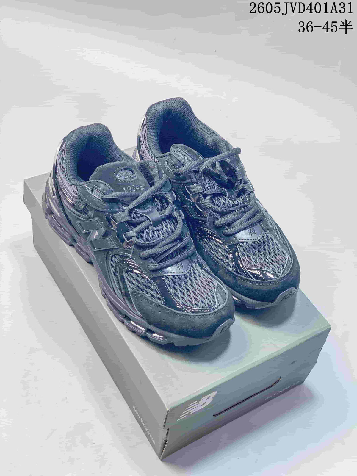 New Balance 997 Sneakers in Charcoal Gray