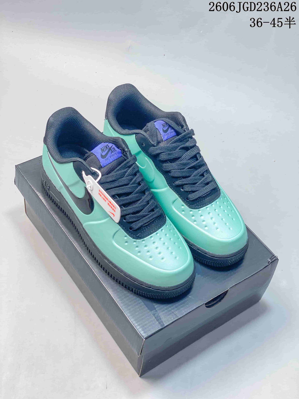 Nike Air Force 1 '07 Low Sneakers in Orange and Mint