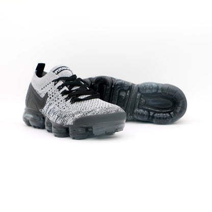 Nike Air VaporMax Flyknit 2 Sneakers in Grey and Black