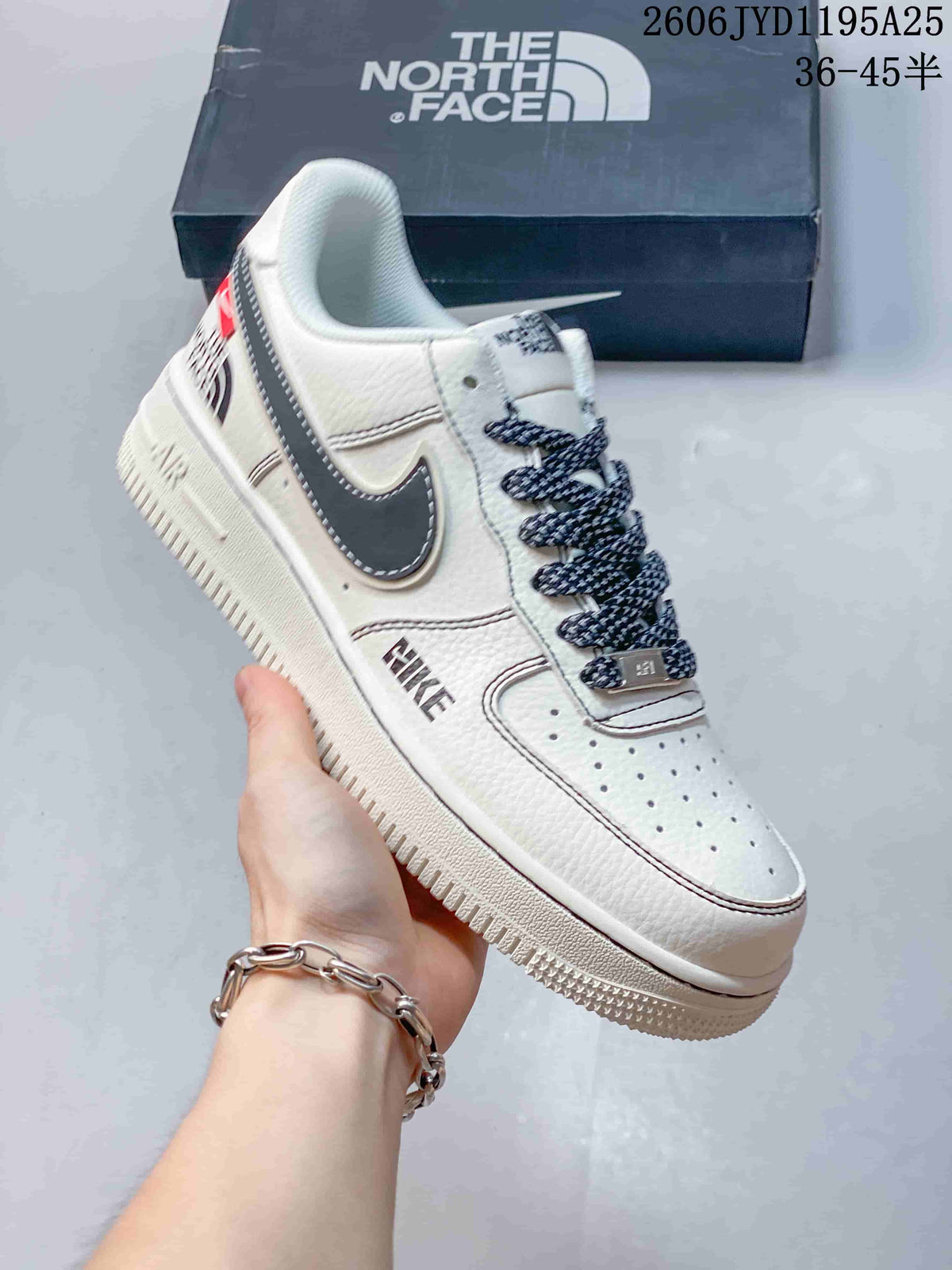 Nike Air Force 1 '07 Low Graphic Sneakers