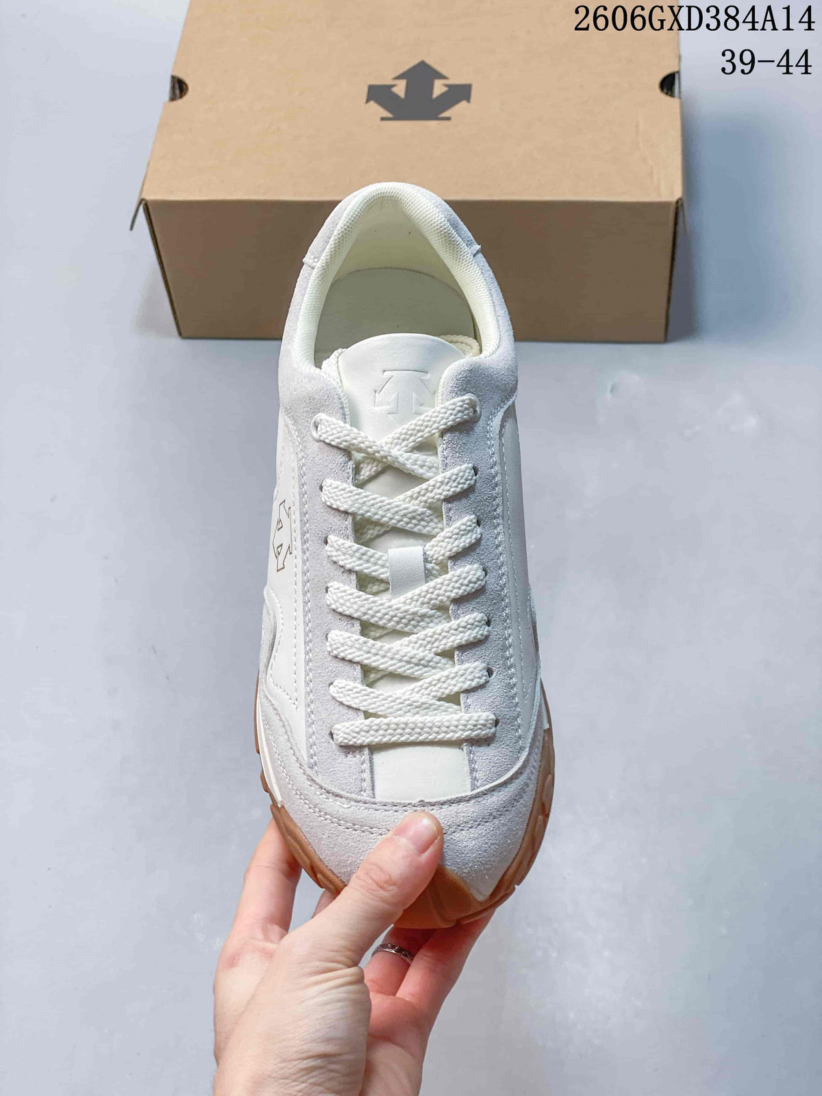Descente Men's White Casual Sneakers with Gum Sole 2606GXD384A14