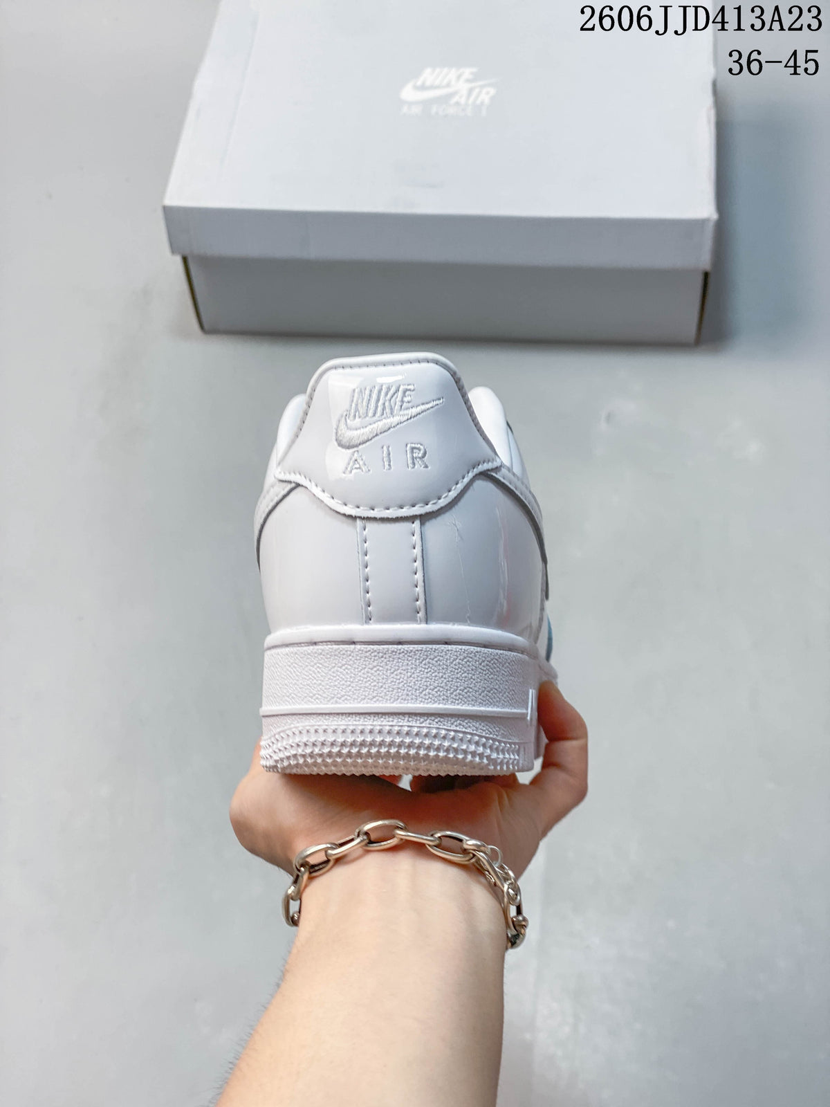 Nike Air Force 1 '07 Low White Sneakers