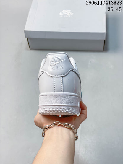 Nike Air Force 1 '07 Low White Sneakers