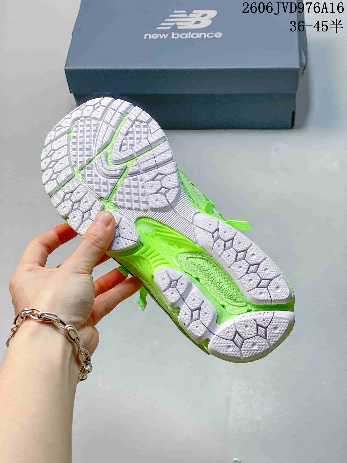 New Balance M1906RKC Sneakers in Lime Green