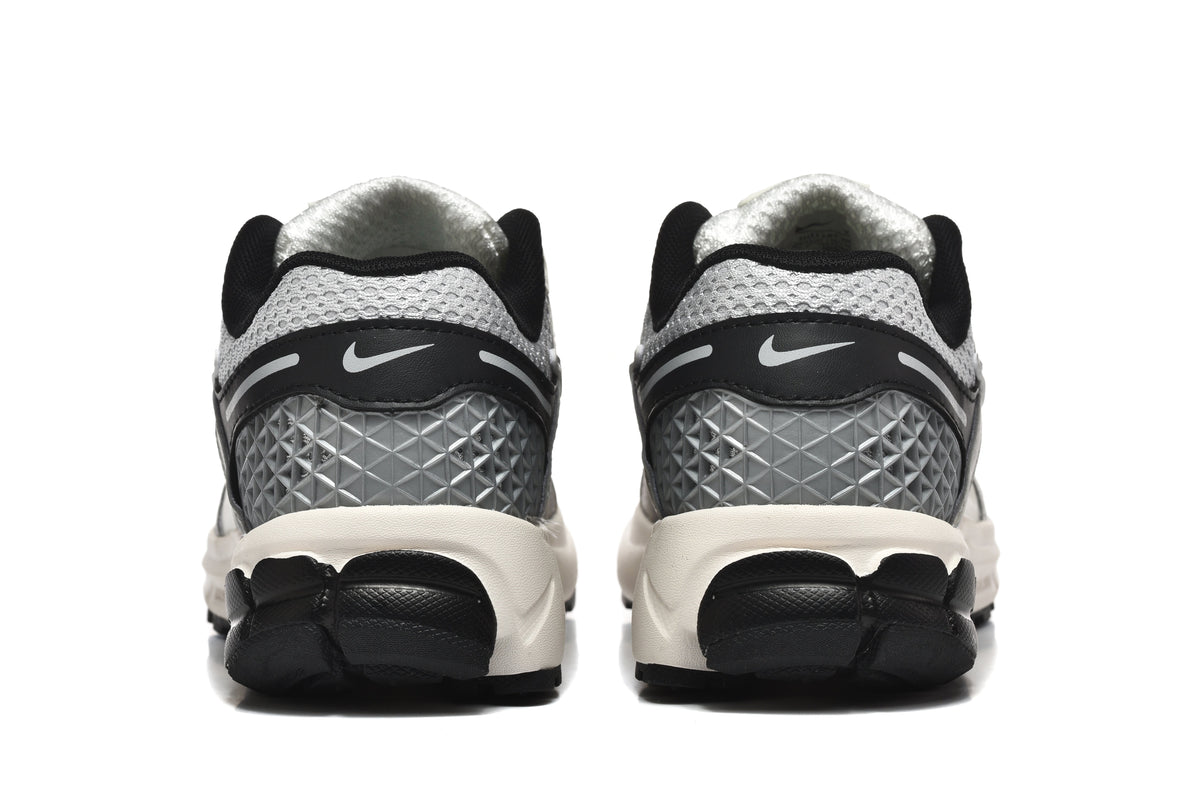 Nike Vomero 5 Sneakers in White, Black and Grey