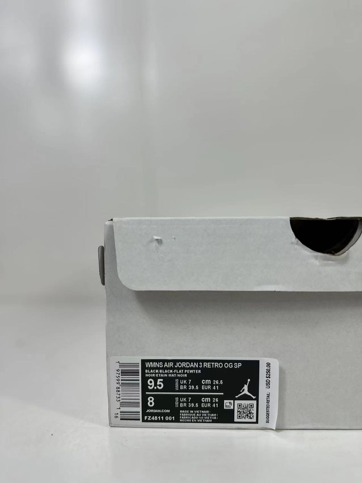 Shoebox label showing WMNS Air Jordan 3 Retro OG SP, Black/Black-Flat Pewter, EU 41, and style code FZ4811 001.