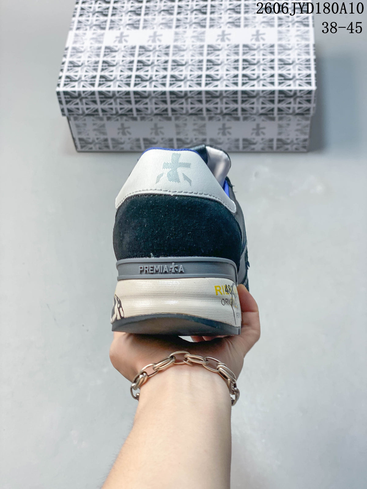 Premiata Drake Low-Top Trainers in Navy and Gray