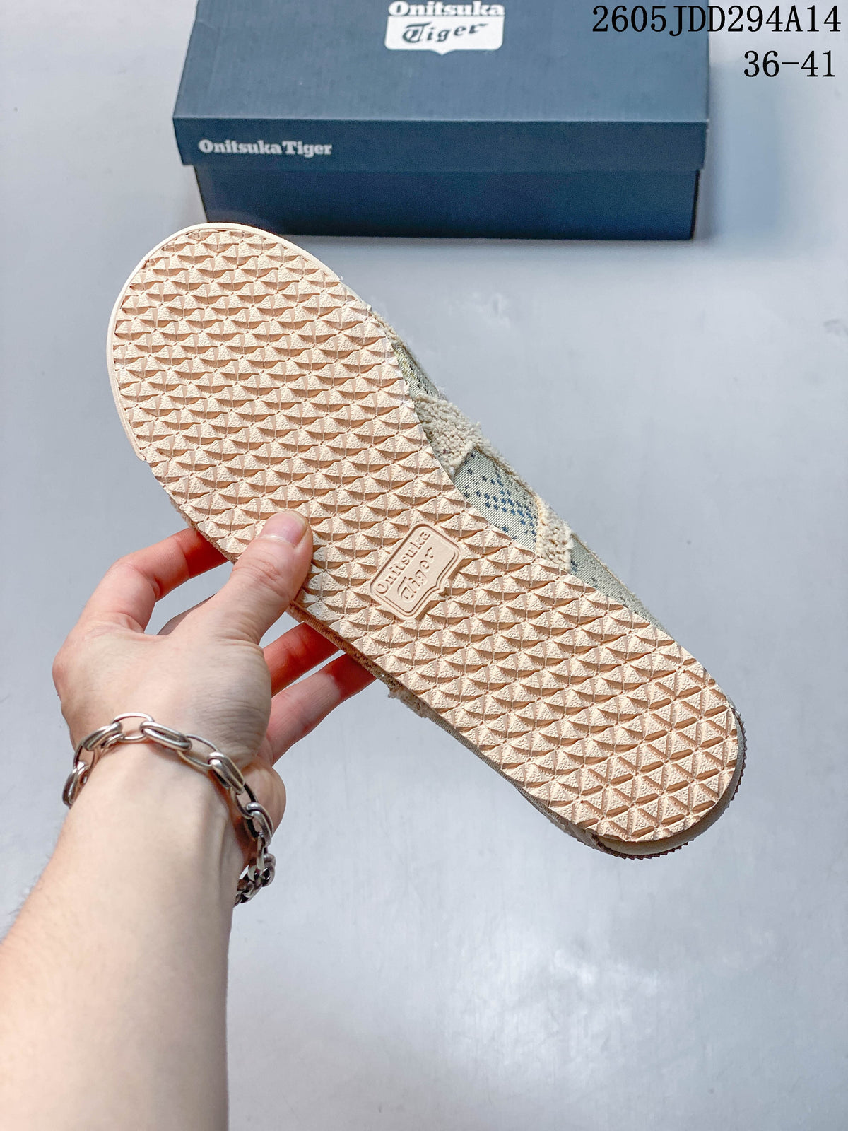 Onitsuka Tiger Mexico 66 Low-Top Sneakers in Cream