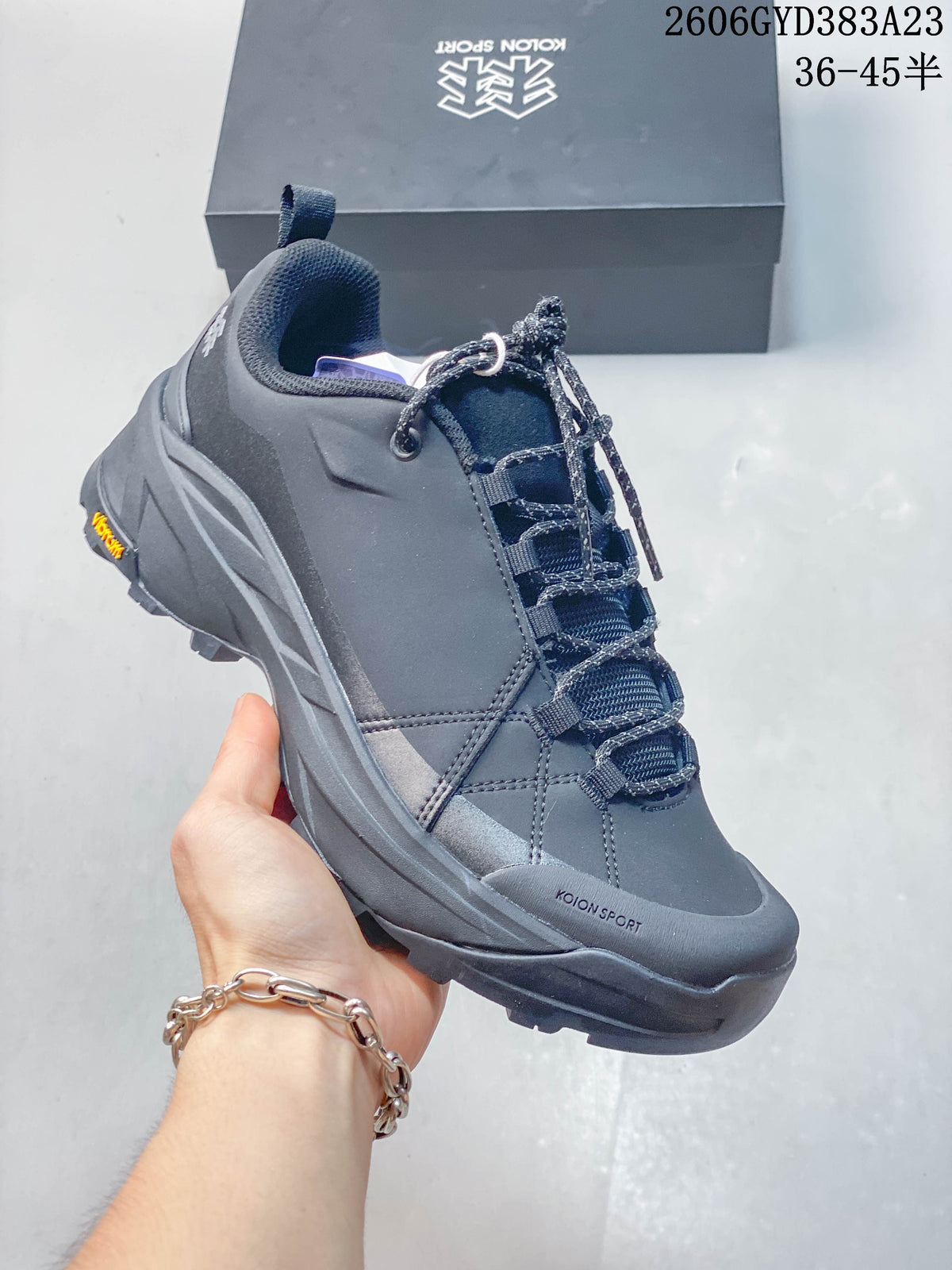 Kolon Sport MA Approach Venti Mega Hiking Sneakers