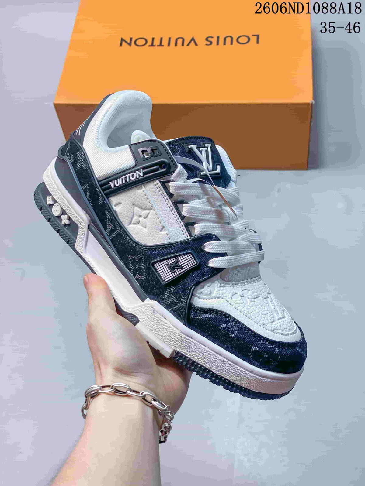 Louis Vuitton Trainer Low Sneakers in White and Navy