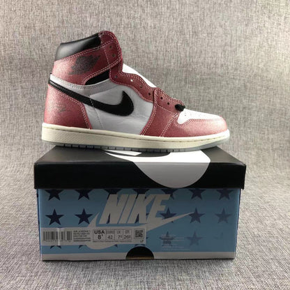 Side profile of the sneaker displayed on a Nike shoebox; the box label shows sample size US 8.5 and EU 42.