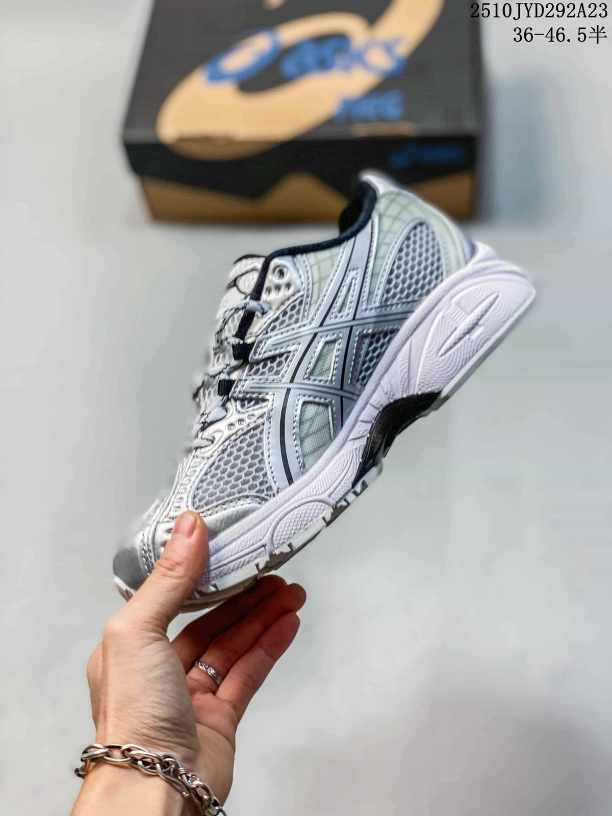 ASICS GEL-Nimbus 10.1 Silver Running Sneakers
