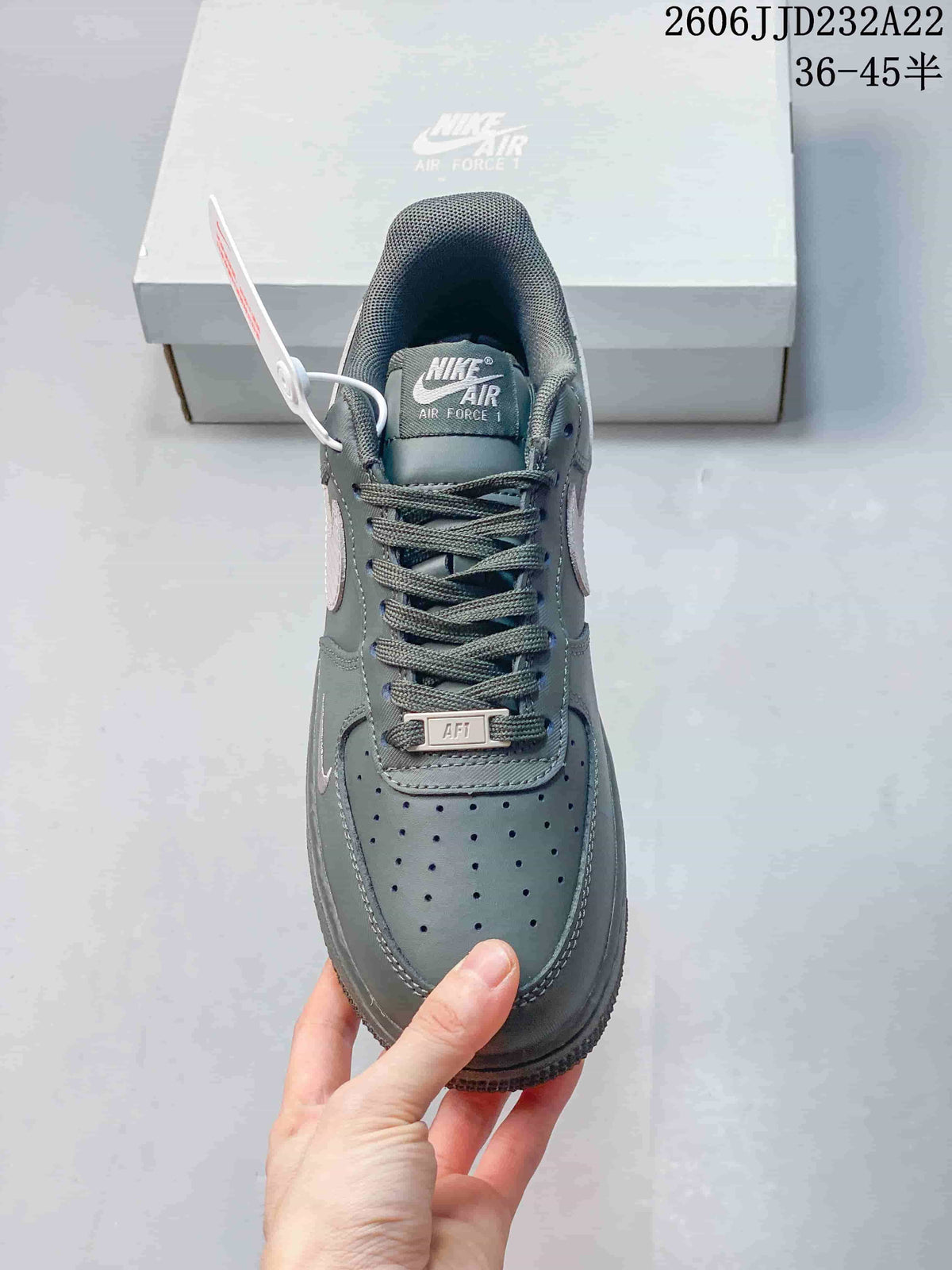 Nike Air Force 1 '07 Low Sneakers in Gray
