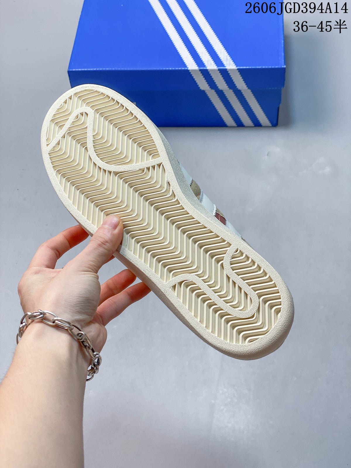 Adidas Originals Superstar Low-Top Sneakers ID6251, Beige and White