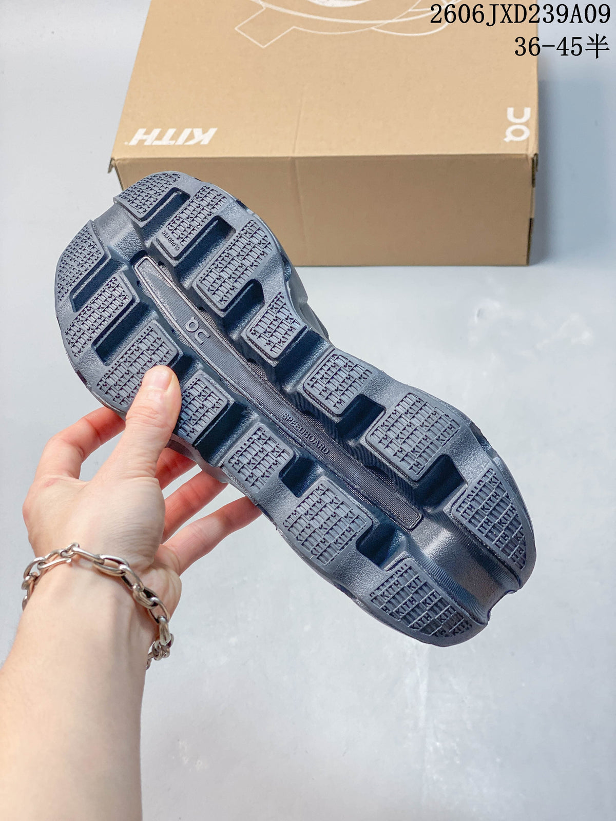 On CloudSwift K-Tech 2 Running Shoes, Charcoal