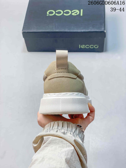 ECCO 621060 Slip-On Sneakers in Taupe