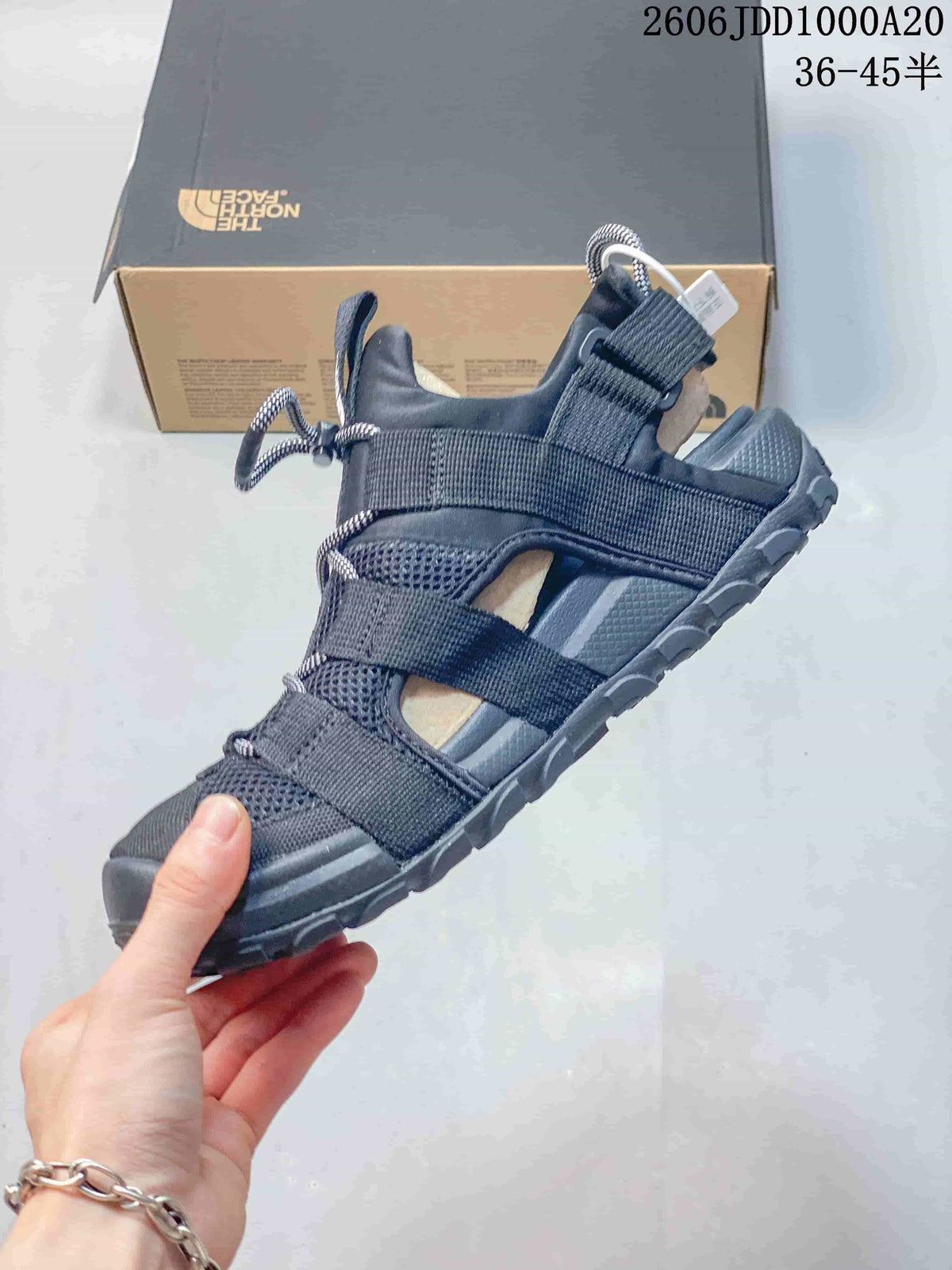 The North Face Cedar Measa Sandals, Dark Navy