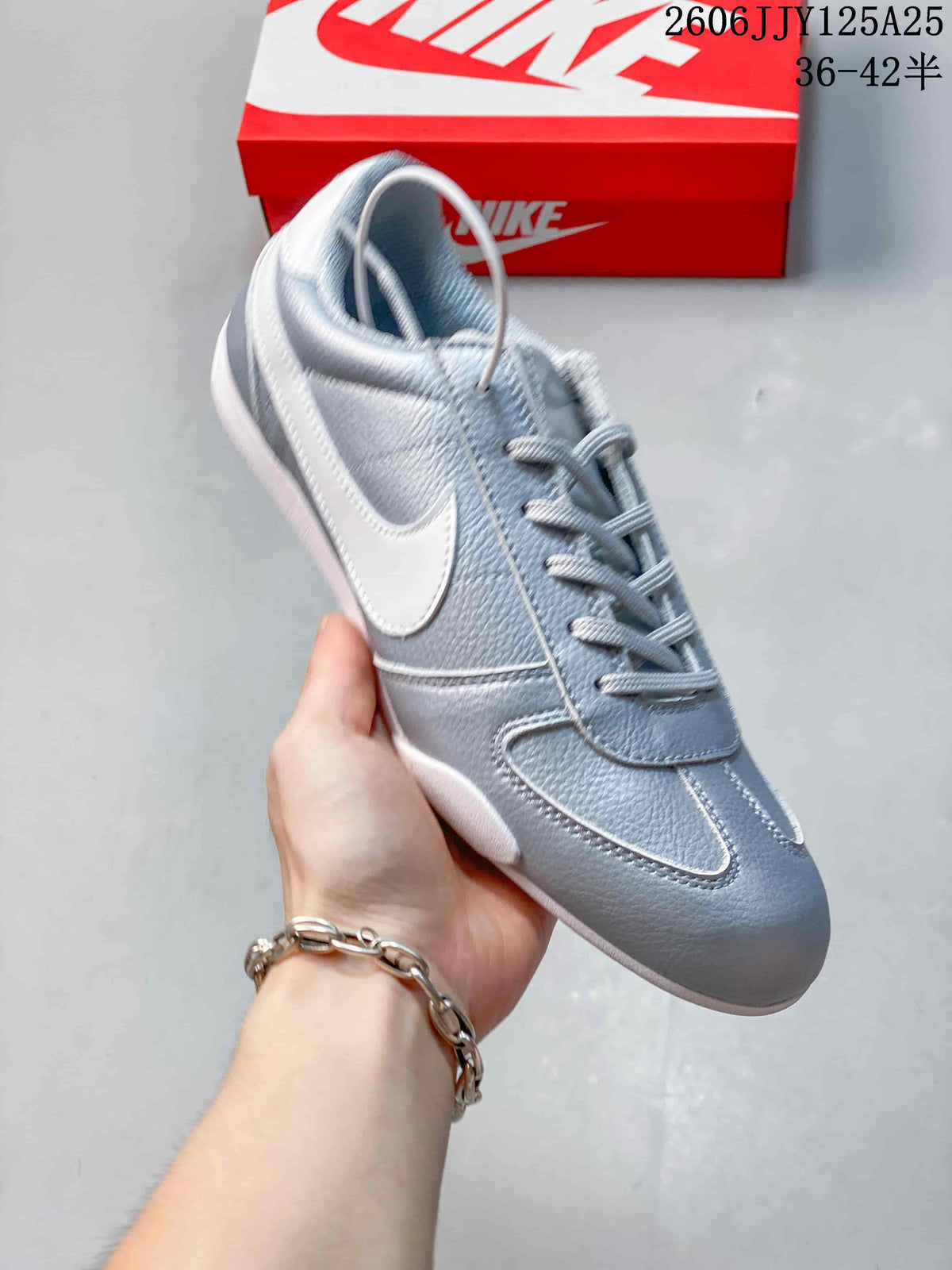 Nike Sprint Sister Women's Low-Profile Sneakers