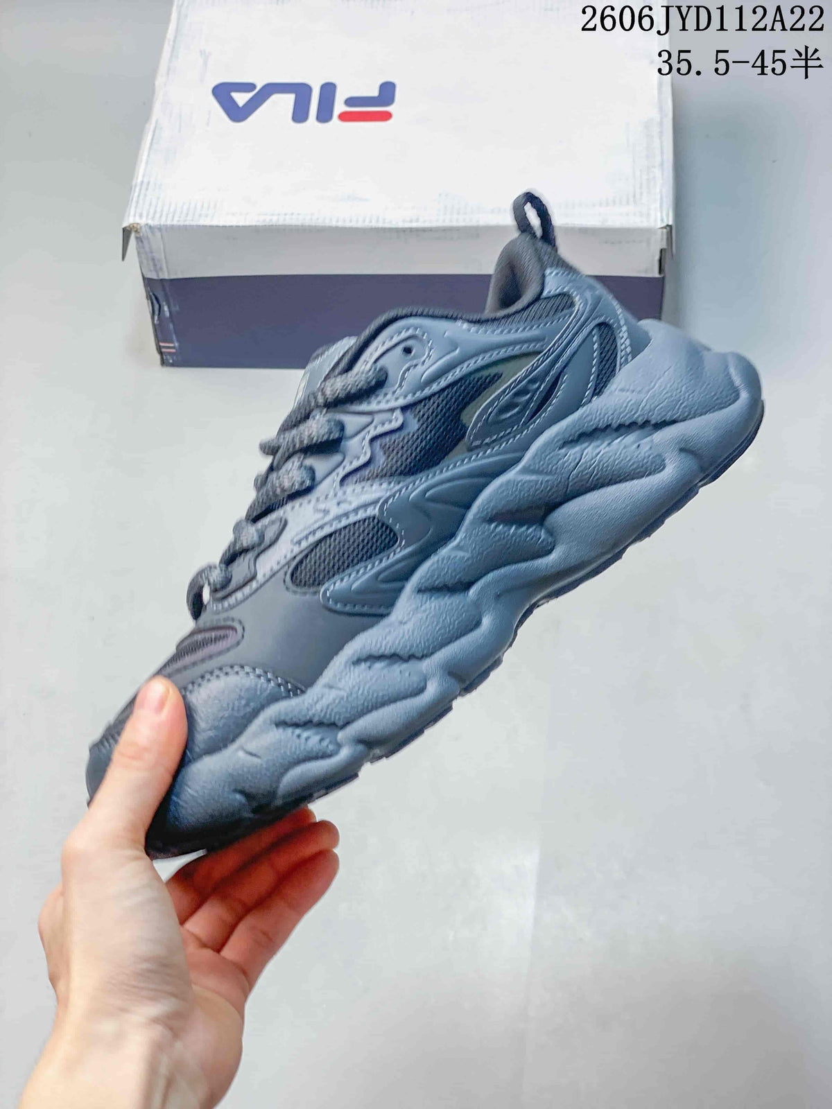 FILA 612520ASUOI Retro Chunky Sneakers, Blue Gray