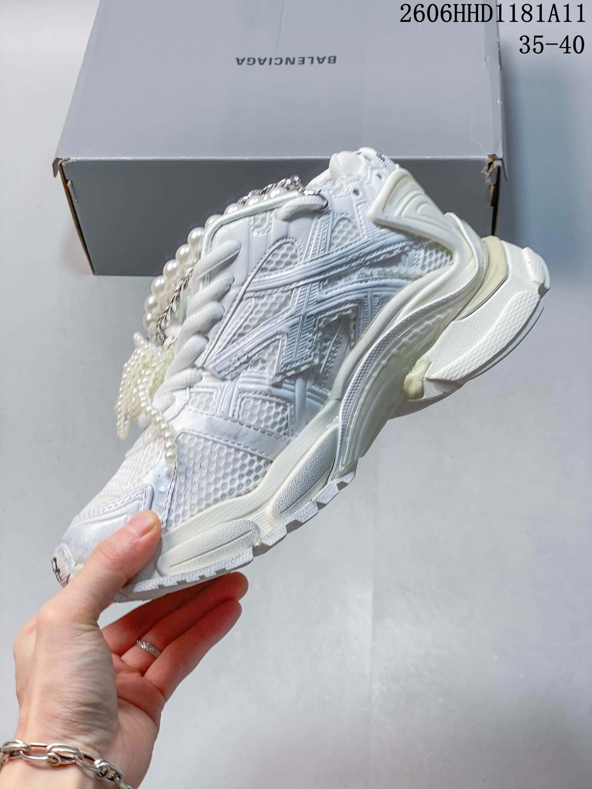 Balenciaga Runner Gradient Low-Top Sneakers, White
