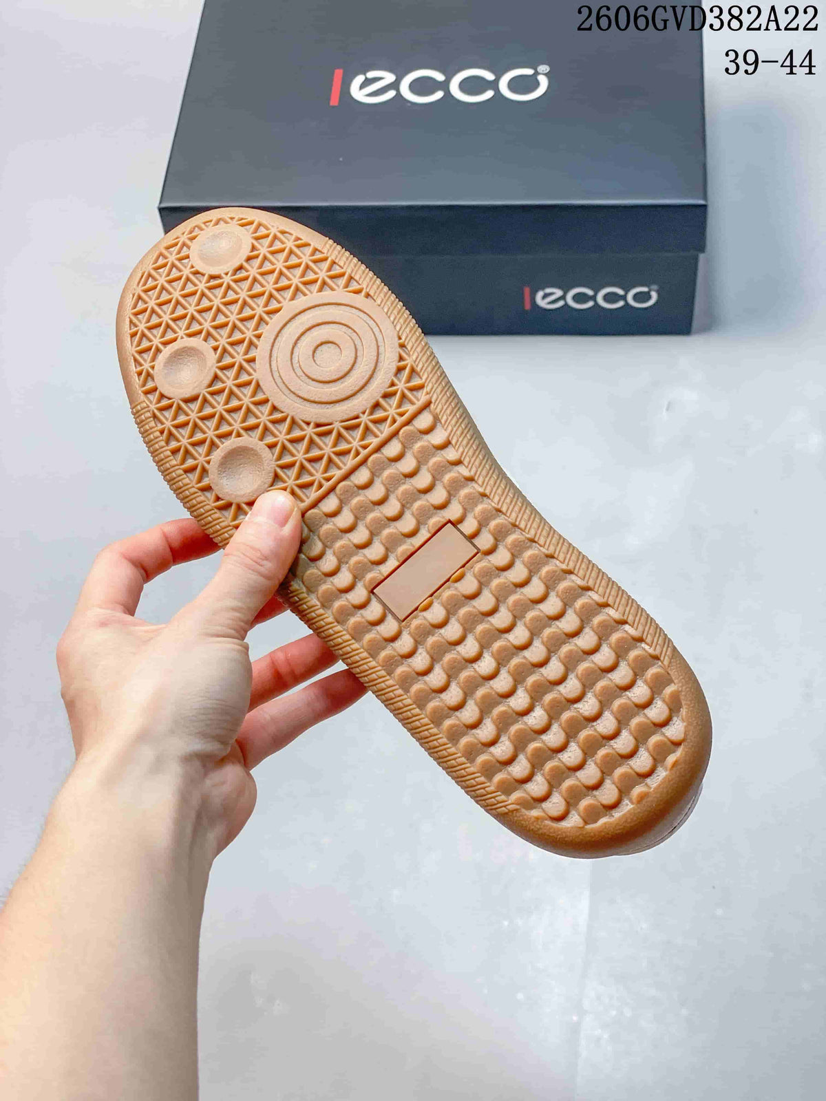 ECCO Men’s Casual Sneakers White Gum Sole 2606GVD382A22