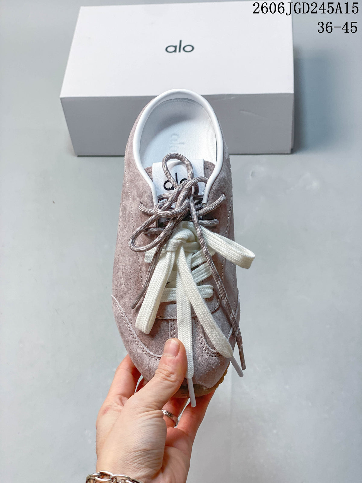 Alo Yoga Sunset Sneaker in Mauve Taupe JED103-GJG