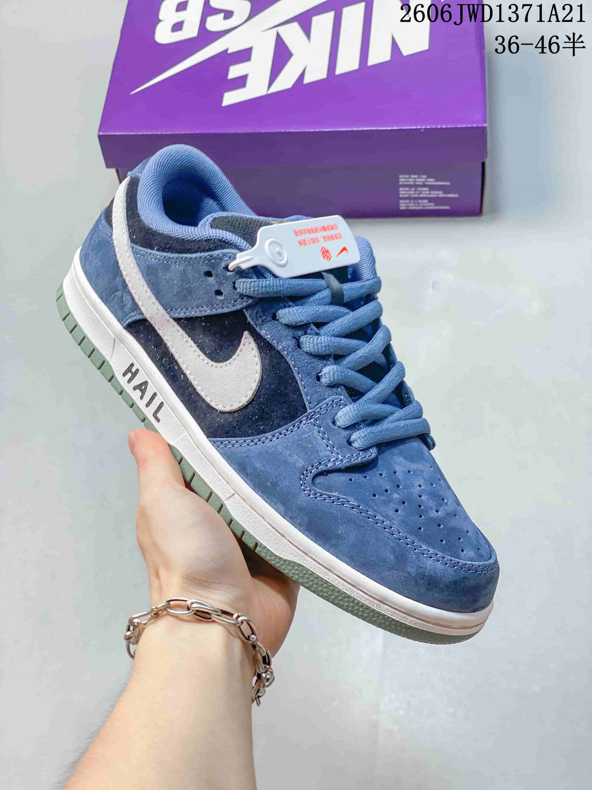 Nike SB Dunk Low Pro Blue Skateboarding Sneakers