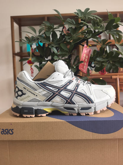 K11 Light Gray Low-Top Sneakers
