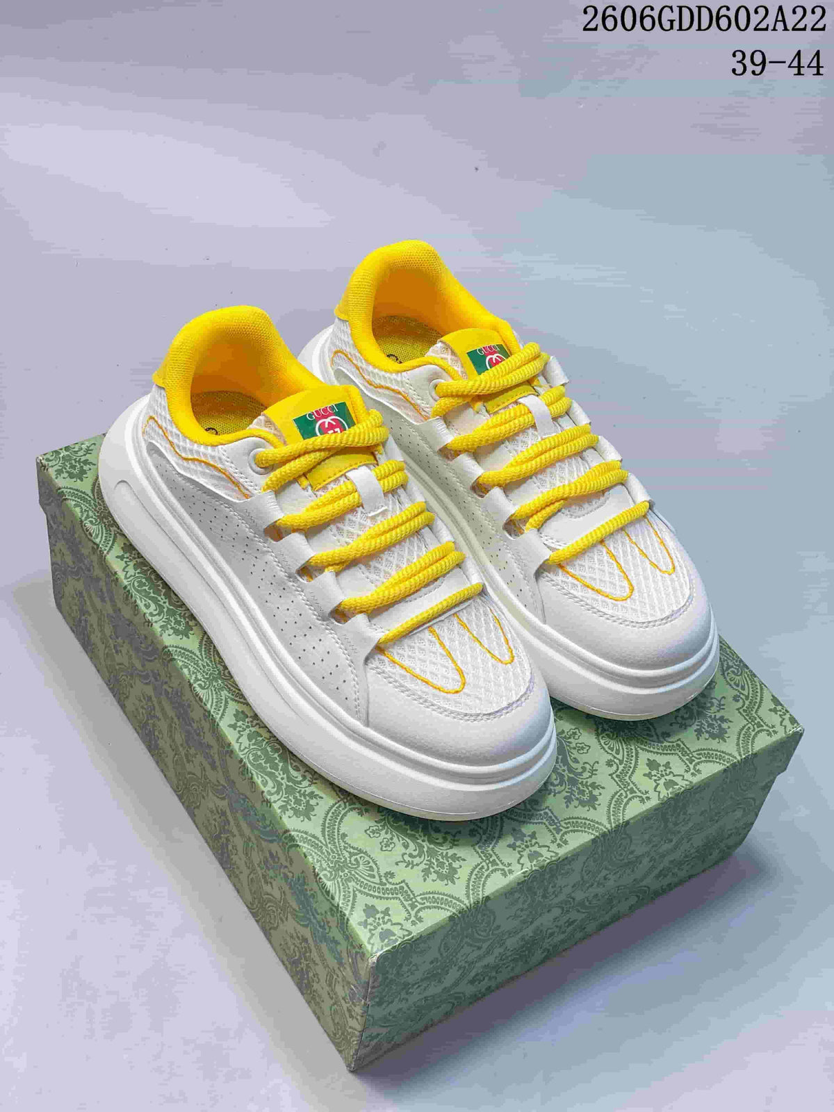 Dior White and Yellow Lace-Up Sneakers 2606GDD602A22