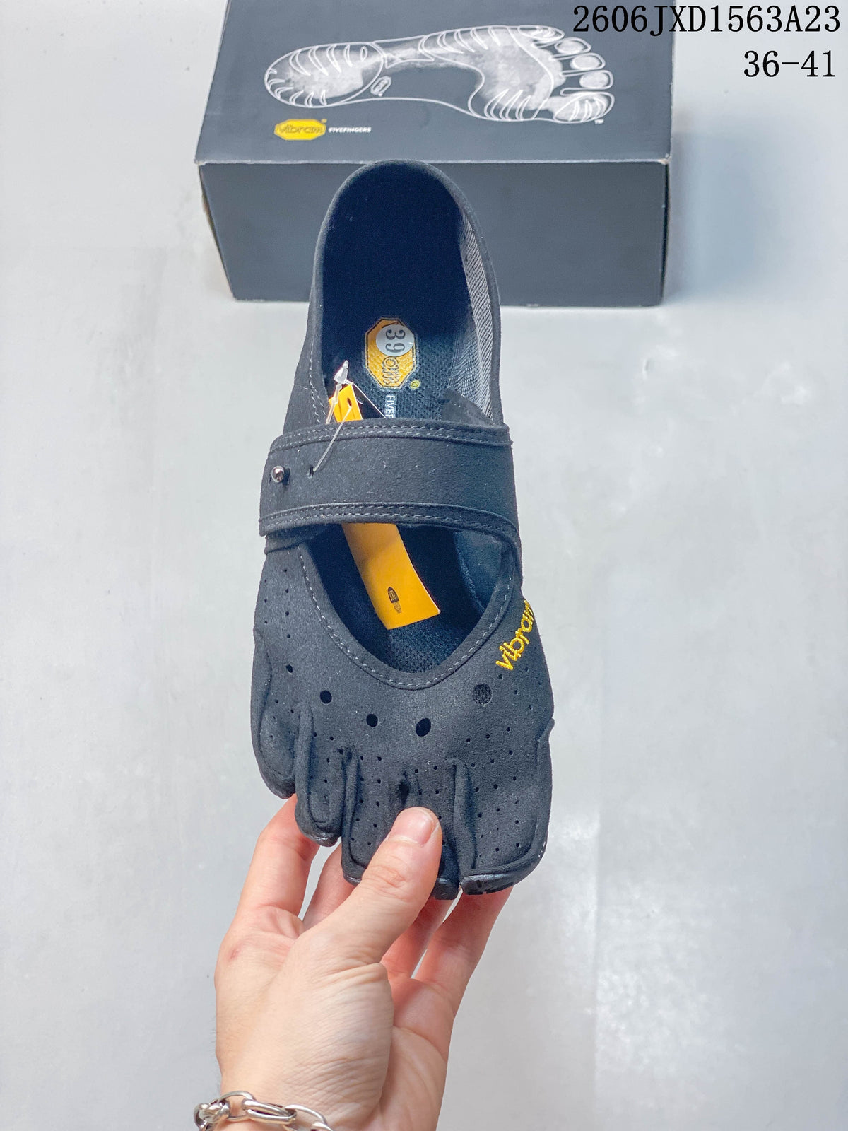 Vibram FiveFingers Women's Gray Training Shoes