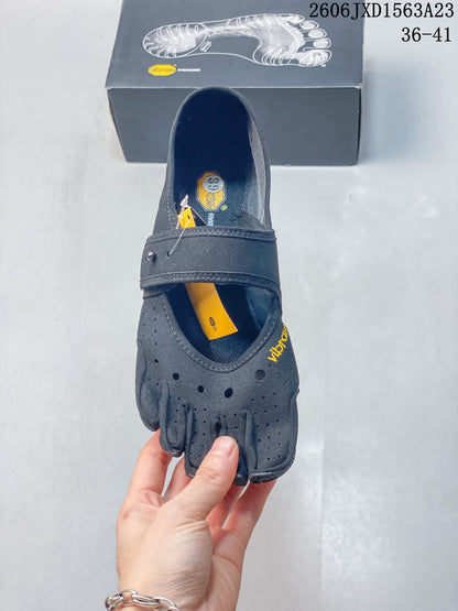 Vibram FiveFingers Women's Gray Training Shoes
