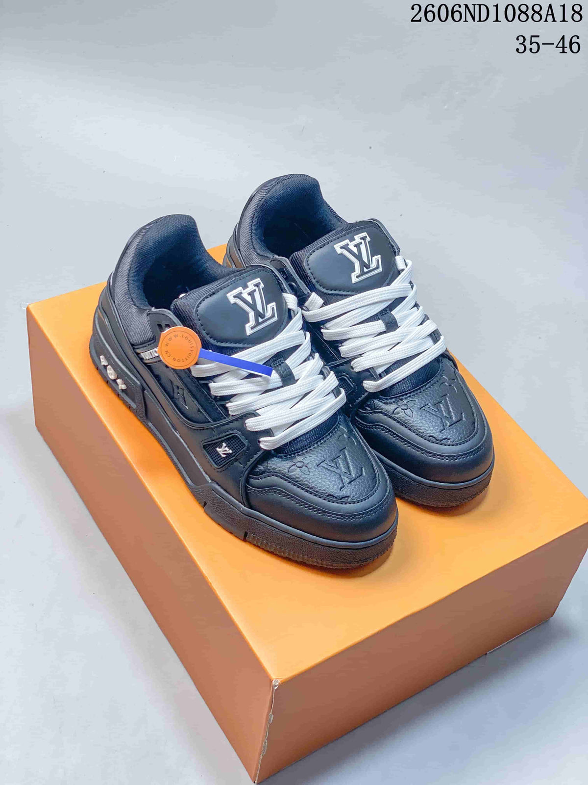 Louis Vuitton Trainer Low-Top Sneakers in Navy
