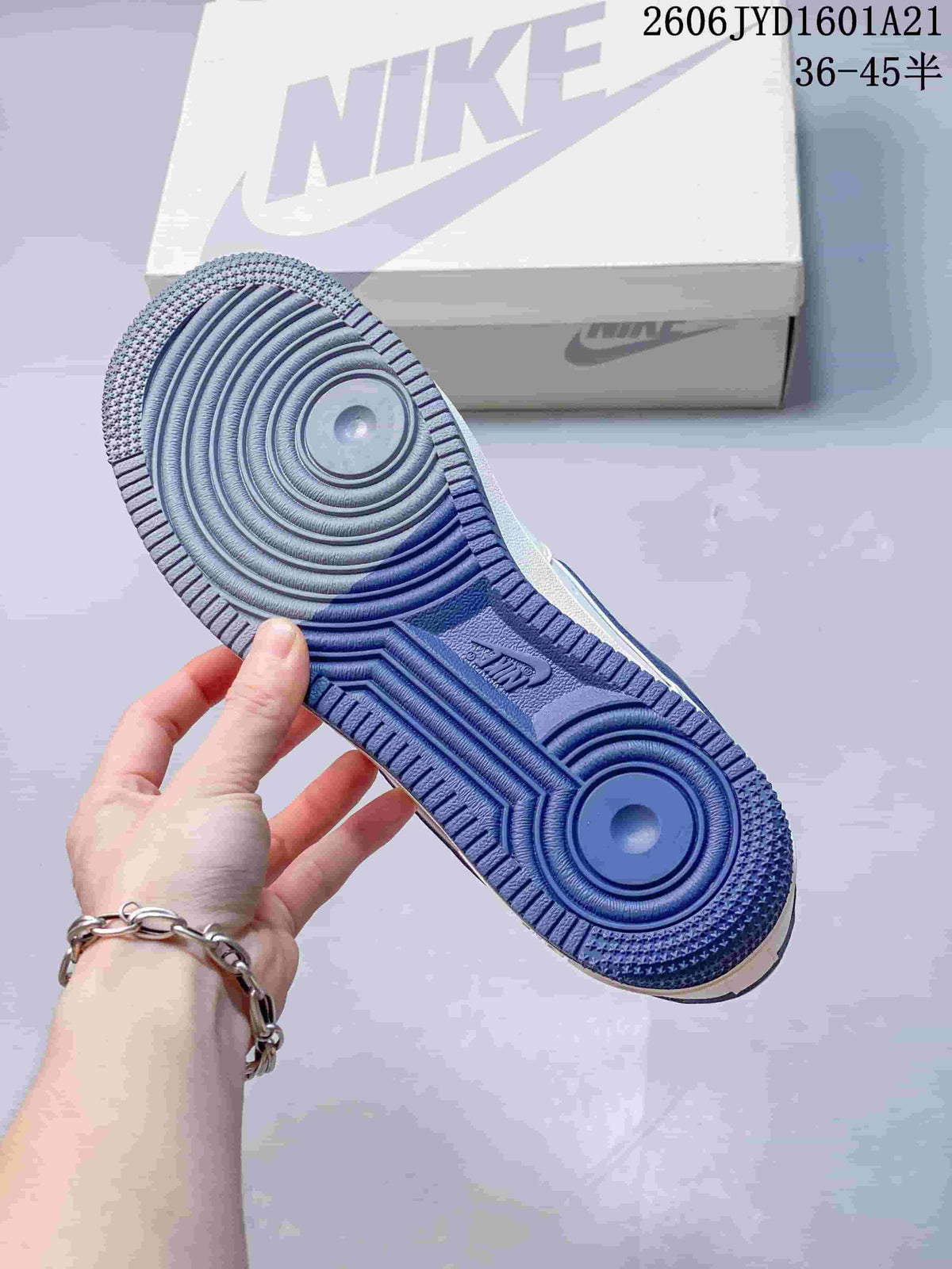 Nike Air Force 1 ’07 Low White and Blue Sneakers
