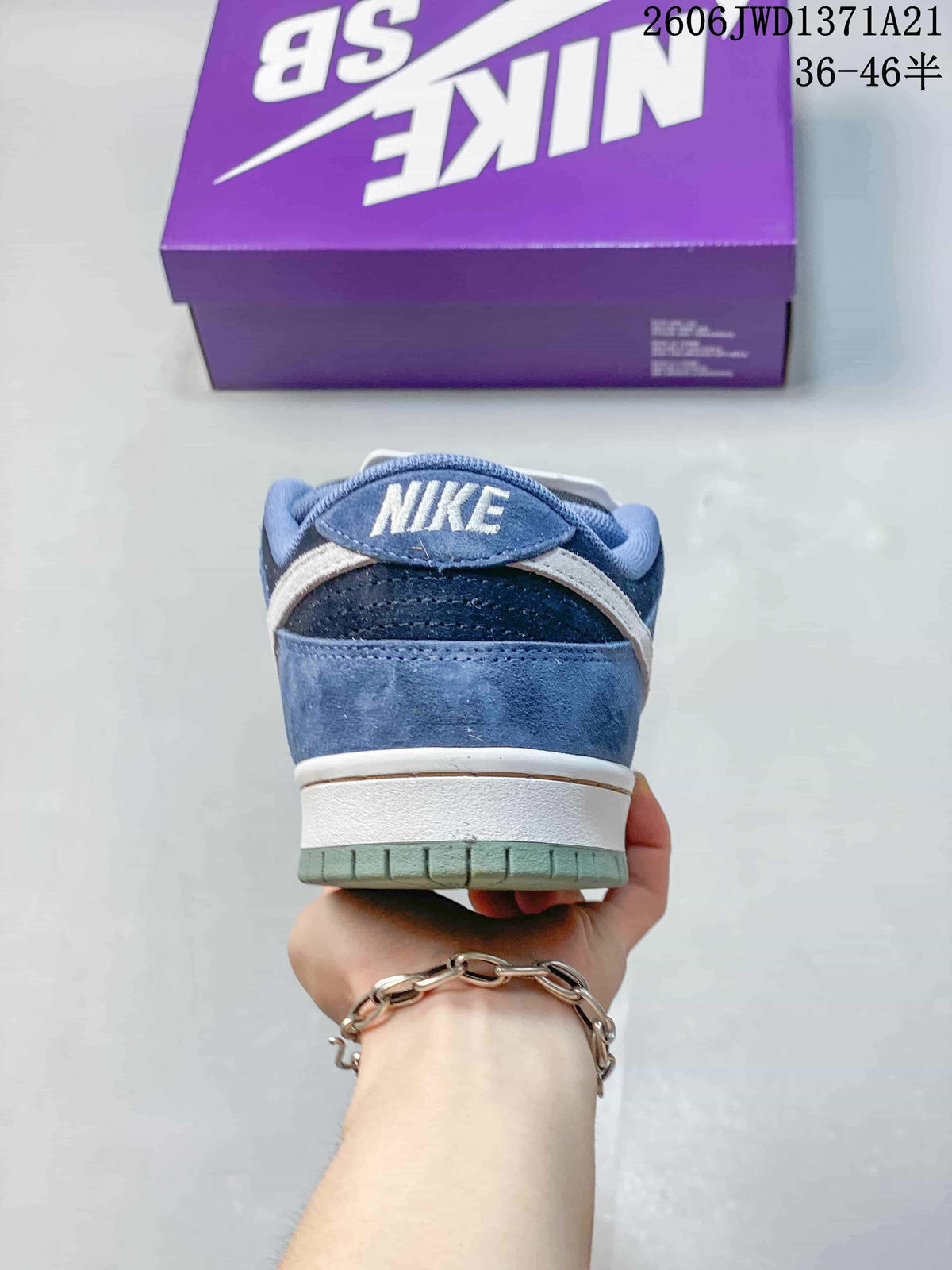 Nike SB Dunk Low Pro Blue Skateboarding Sneakers