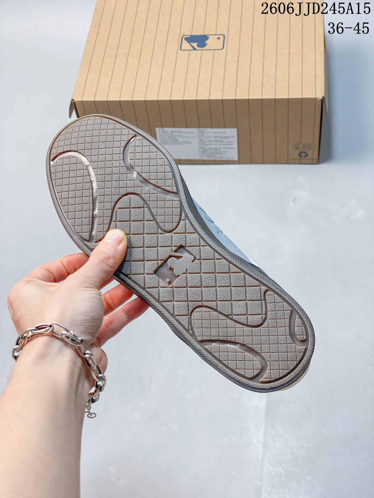 MLB Los Angeles Dodgers Low-Profile Casual Sneakers