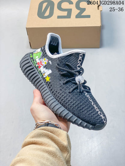 adidas Yeezy 350 V2 Kids Sneakers, Charcoal Graphic