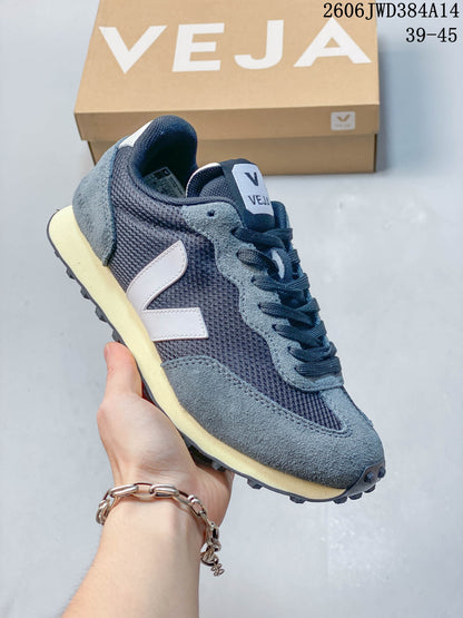 VEJA Esplar Retro-Style Sneakers in Navy and Grey